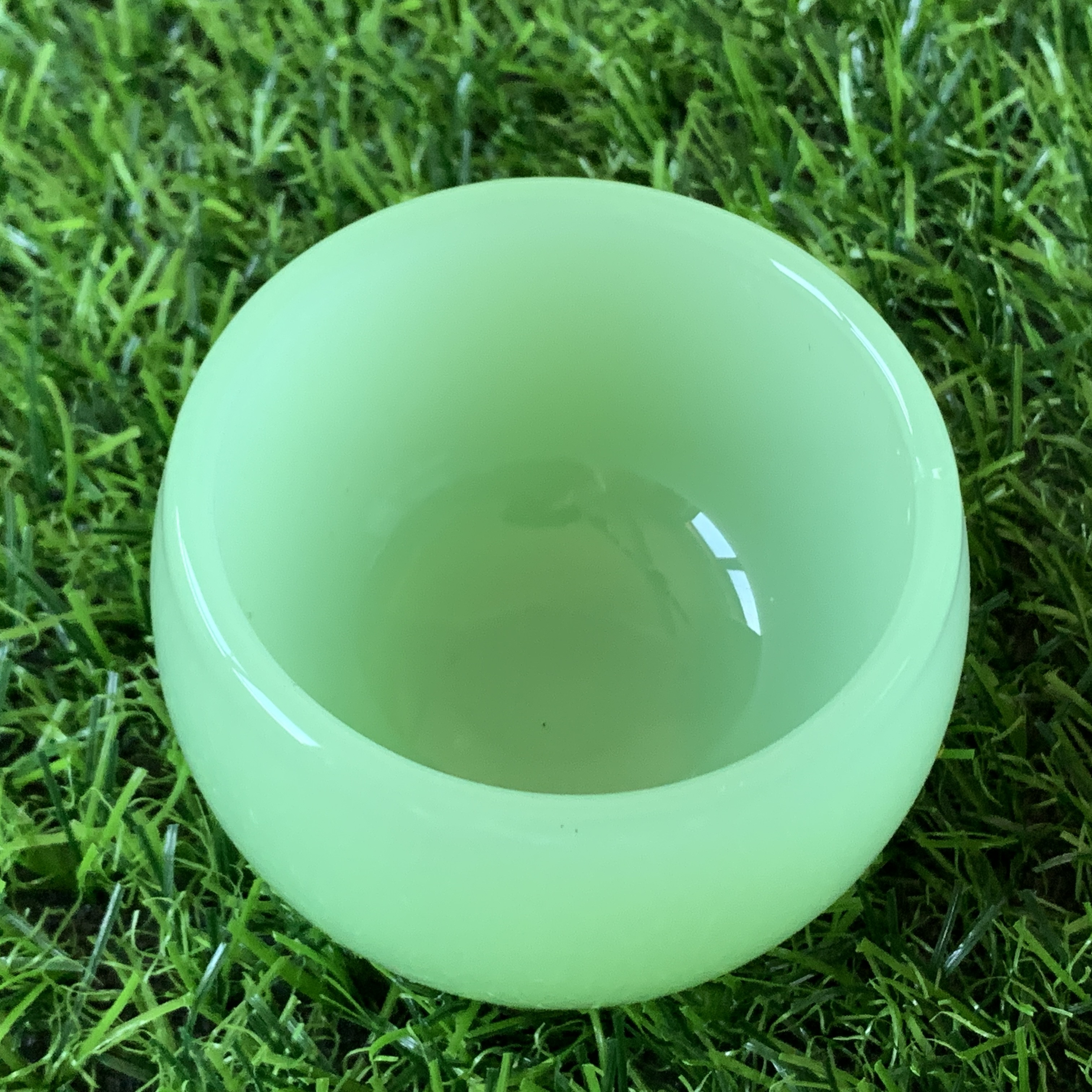 Ly Cốc Chén uống trà bằng Ngọc Cẩm Thạch Cao Cấp,Kích thước 6 x 4cm,Thích hợp dùng để thưởng trà búp trà hoa cho các bác yêu trà đạo - Cốc chén uống chè