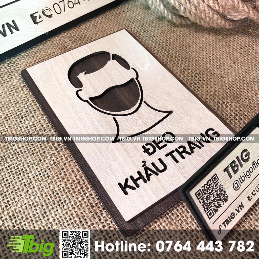 Biển báo Khu vực cần đeo khẩu trang bằng gỗ