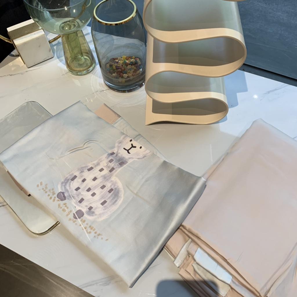 Bộ chăn ga gối mùa hè100% lụa tencel ,cao cấp, MỀM MỊN, MÁT DA cực hot - sang trọng DESIGN SM616