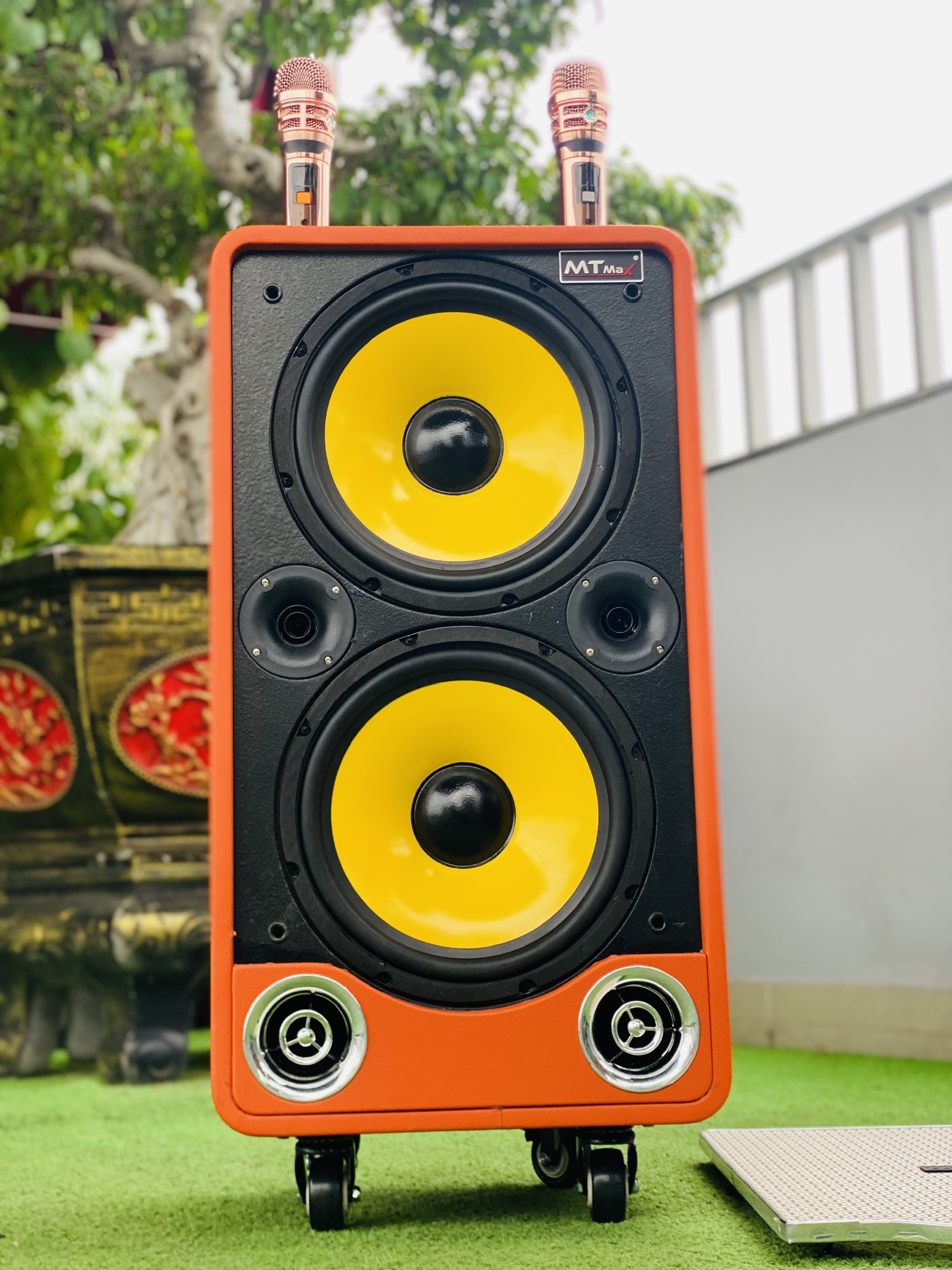 Loa Karaoke Xách Tay L2 Pro Công Suất 600W  Bass Đôi 25 Kèm 2 Micro Không Dây Hợp Kim Hát Nhẹ Âm Sâu Hàng Nhập Khẩu