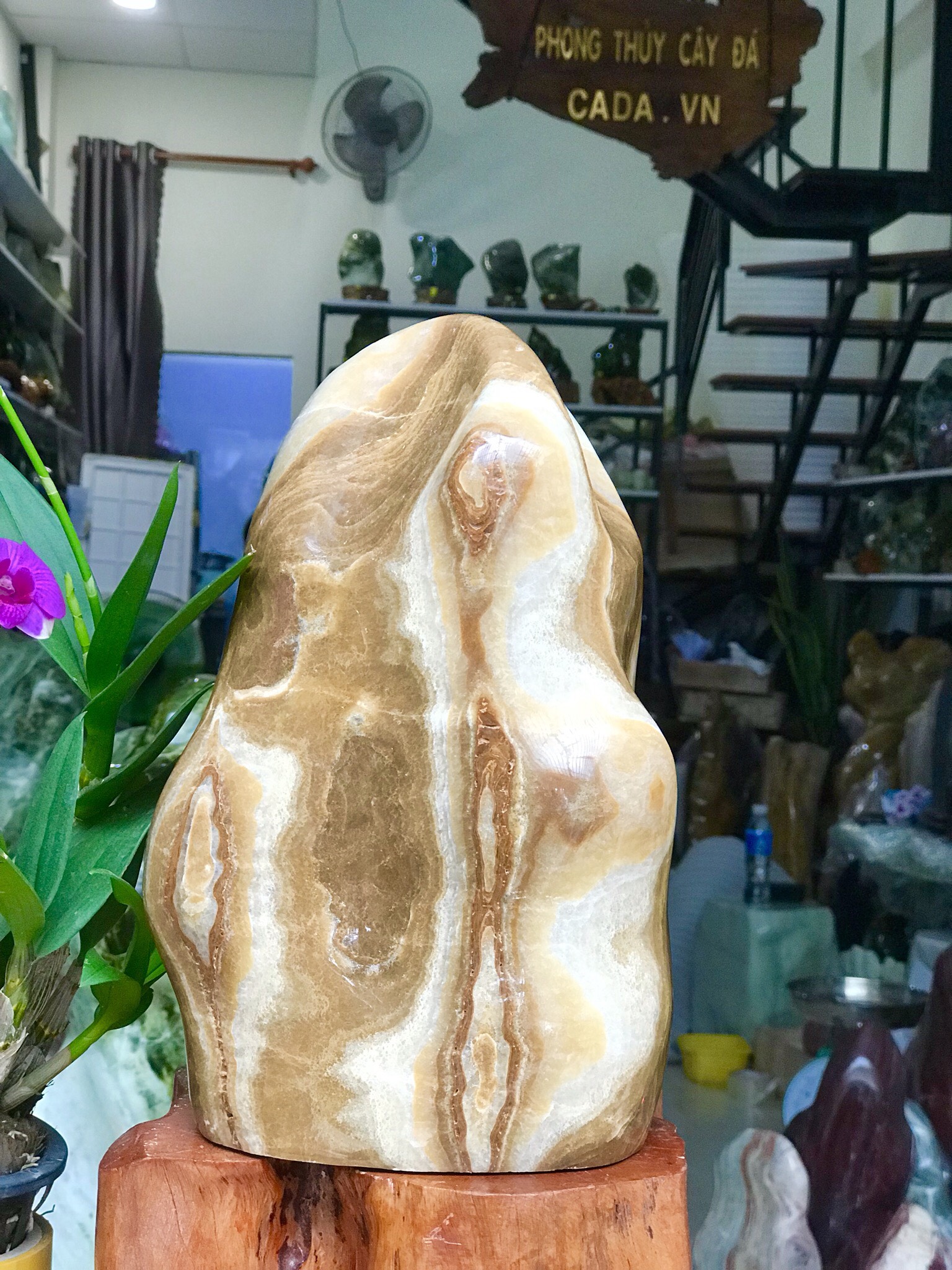 CÂY ĐÁ PHONG THỦY MÀU VÀNG KT: 38x17CM (CAO GỒM ĐẾ 10CM), KL: 8,5KG, MS: VS10