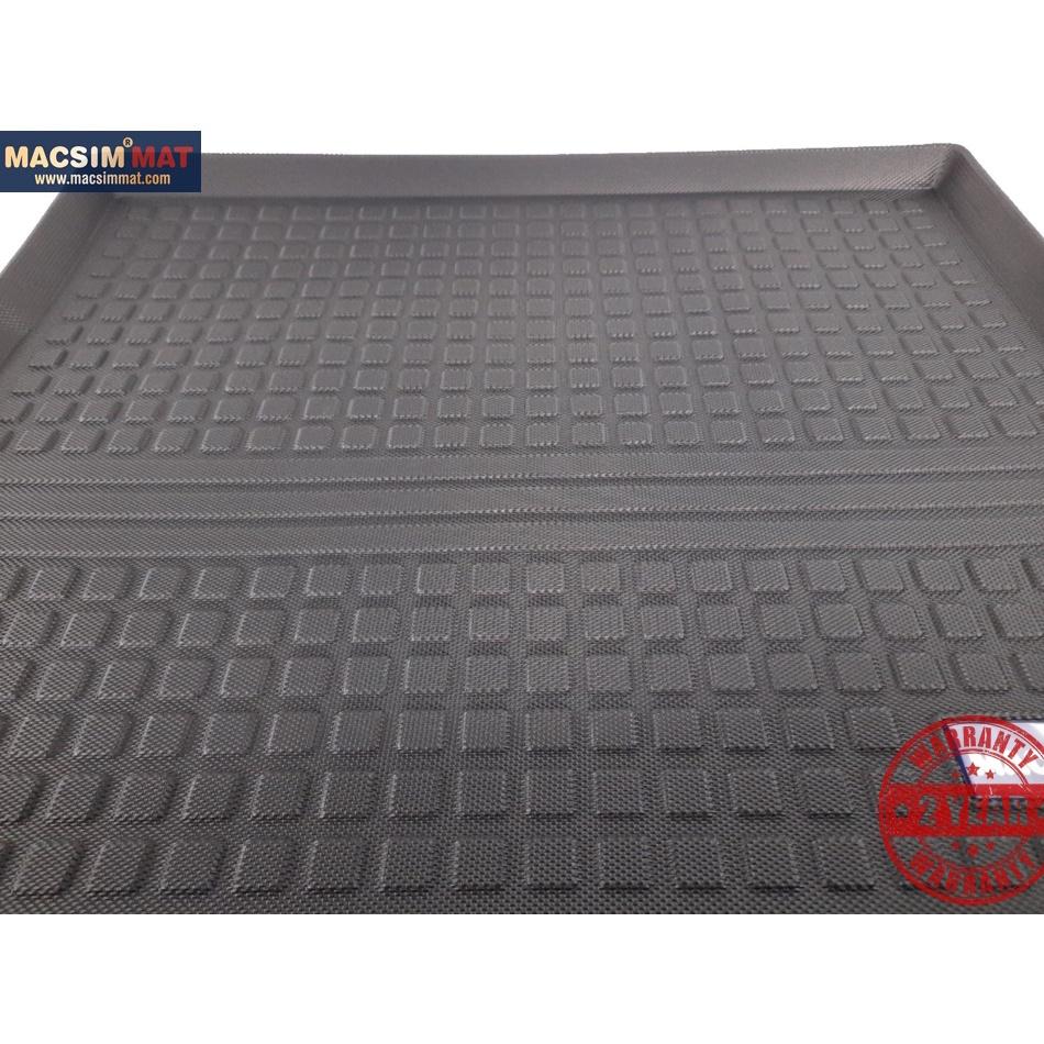 Thảm lót cốp xe ô tô Q3 2012-2018 nhãn hiệu Macsim hàng loại 2