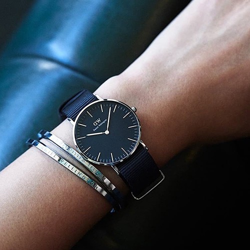 Đồng hồ thời trang nữ DANIEL WELLINGTON PETITE CORNWALL SILVER BLACK 32MM DW00100216