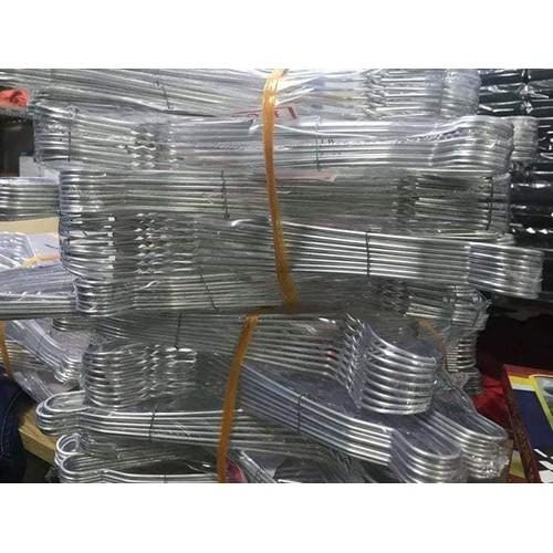 Vỉ 9 Chiếc Móc Áo Nhôm Người Lớn