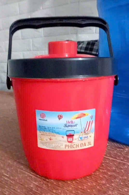 THÙNG ĐÁ PHÍCH ĐÁ GIỮ NHIỆT DỄ SỬ DỤNG CAO CẤP