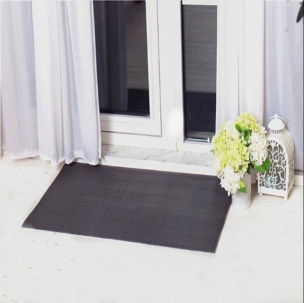 Thảm nhựa chống trơn trượt khổ 90cm màu xám sử dụng lót sàn xe, khu vực dầu mỡ, dễ trơn trượt, hồ bơi, toilet, sân ướt - 0.9mx3.5m