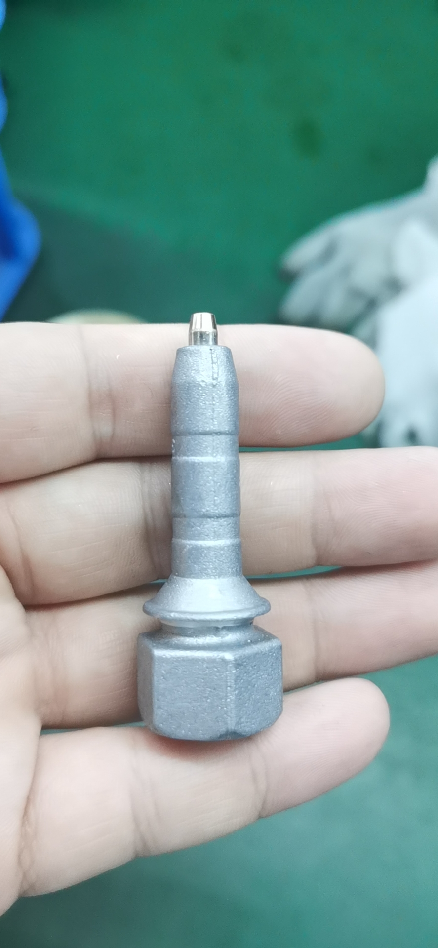 Đầu béc súng xịt rửa xe áp lực cao,lõi kim loại,đầu nối dạng ren,gắn được bình tạo bọt tuyết 0.5L,BECSUNG