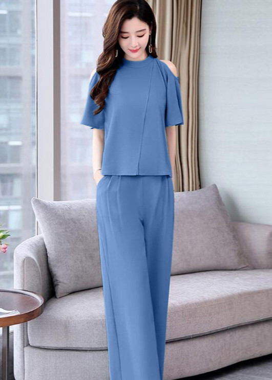 Bộ đồ thời trang trẻ