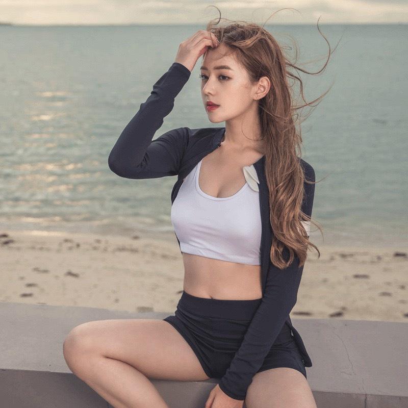 Bộ đồ bơi bikini đôi nam nữ áo khoác đen pha trắng quần đùi trẻ trung
