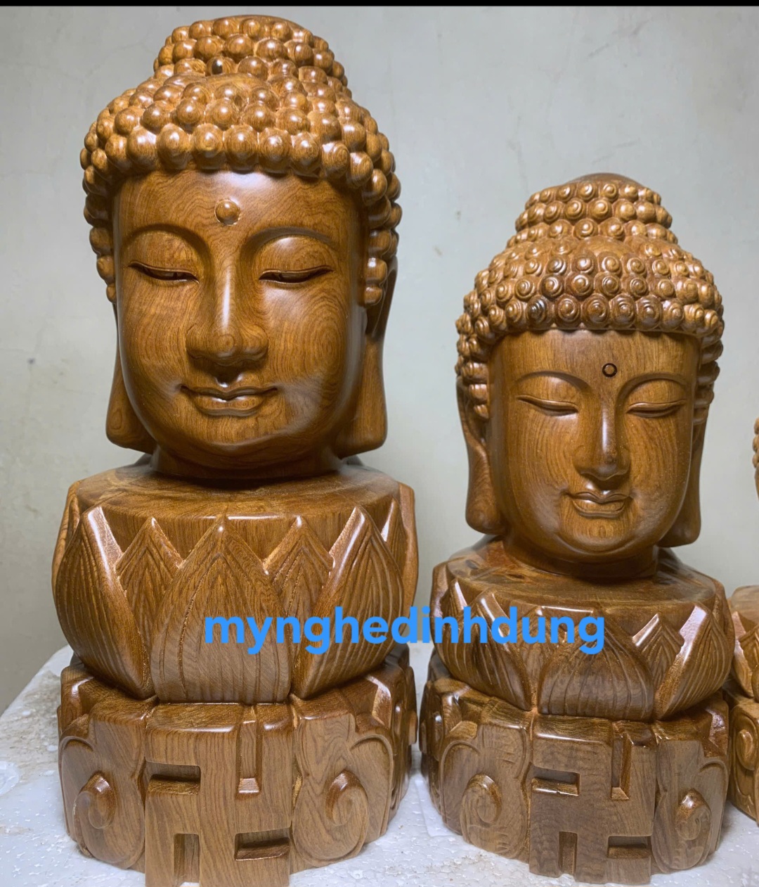 Tượng diện phật gỗ bách xanh thơm nức cao 25x10x10cm