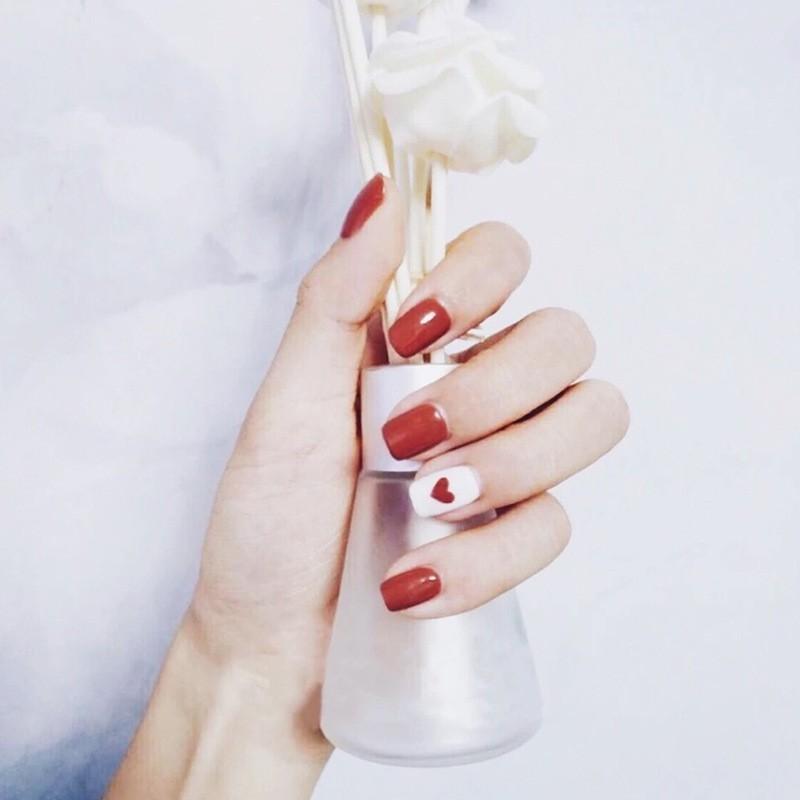 Bộ 24 móng tay giả Emic