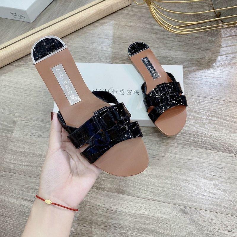 DÉP LÊ XOẮN VÂN RẮN ĐEN TRẮNG
