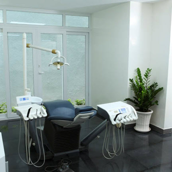 Tẩy trắng răng công nghệ Laser tại Nha khoa Vinh An