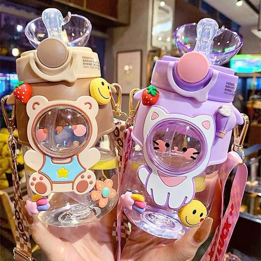 Ấm đun nước dành cho trẻ em Ấm đun nước bằng rơm Ấm đun nước dung tích lớn Mùa hè có giá trị cao Ấm đun nước dễ thương cho học sinh Ấm đun nước di động