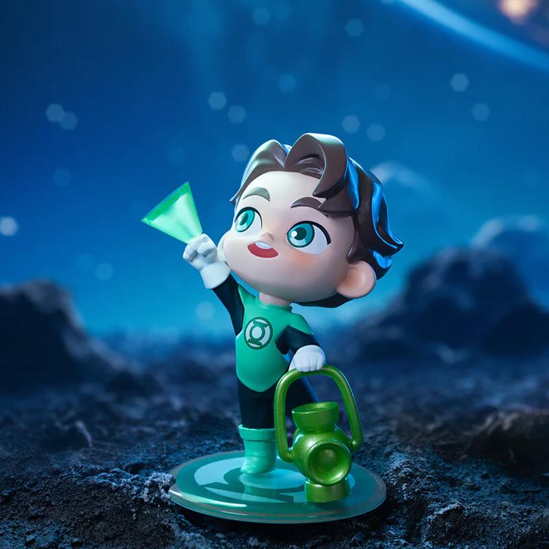 Đồ Chơi Mô Hình Pop Mart DC Justice League Childhood (Mẫu Bên Trong Là Ngẫu Nhiên)
