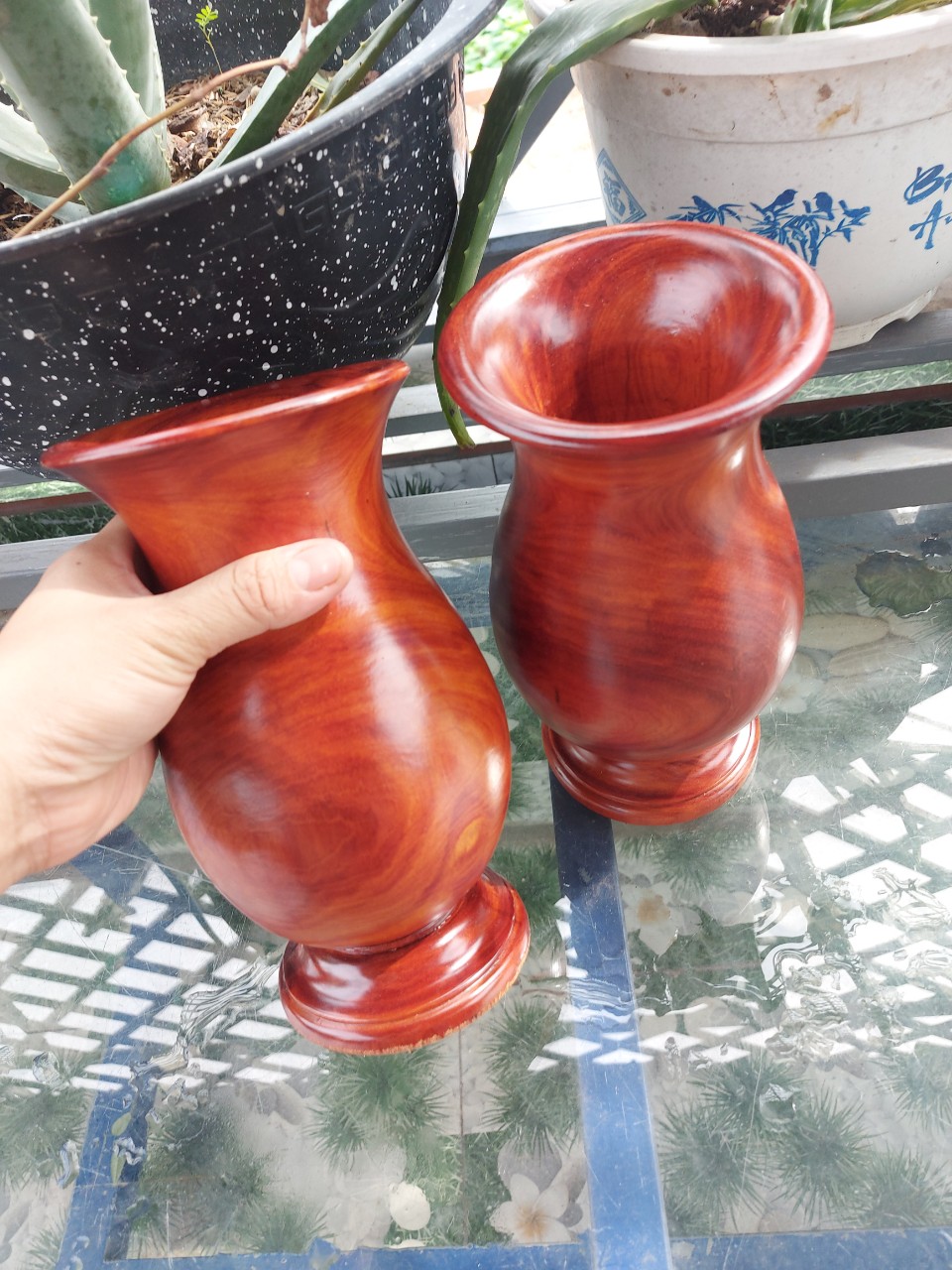 Lọ hoa gỗ hương cao 22cm