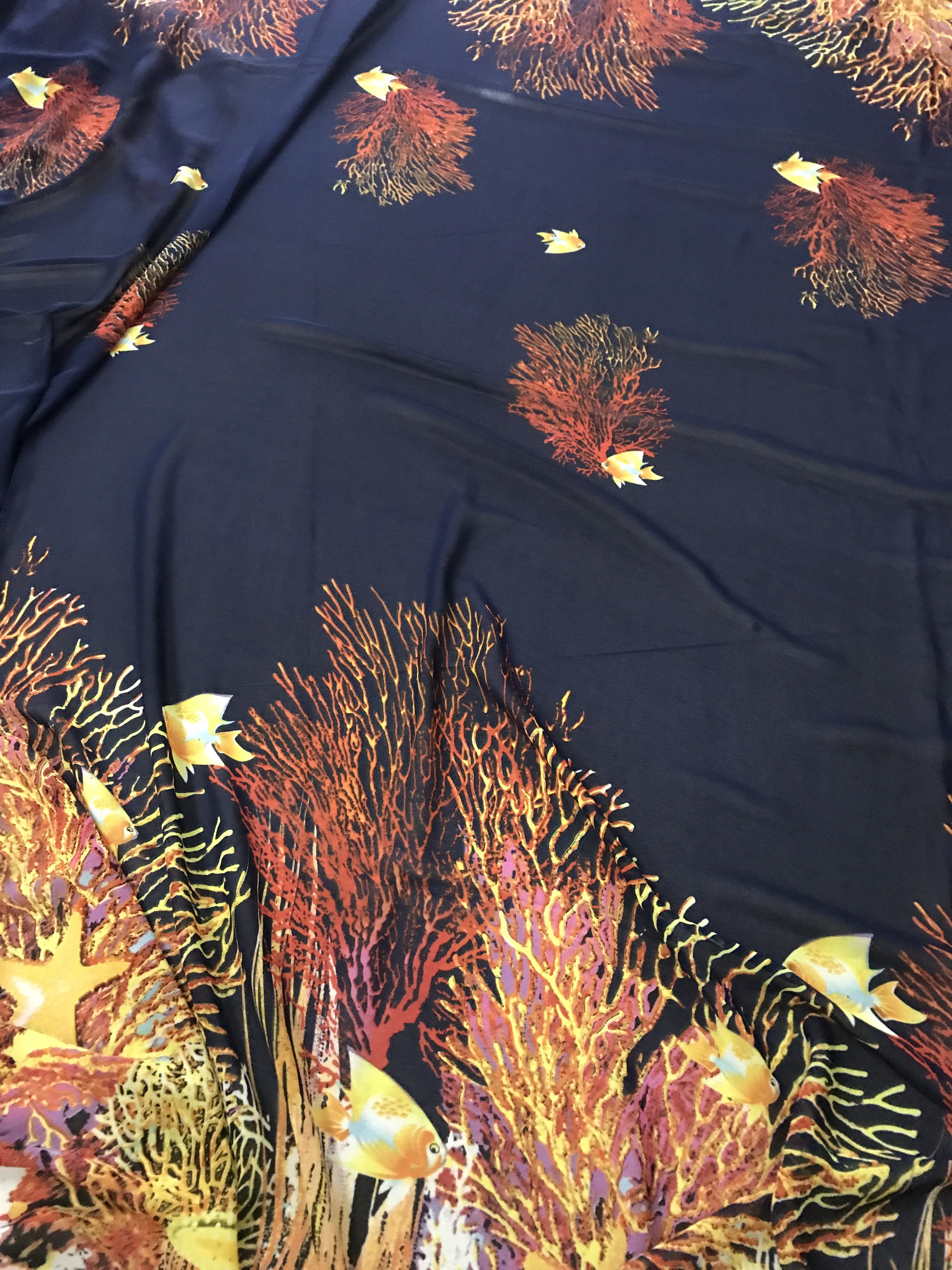 Vải voan áo dài mỏng mềm không co giãn họa tiết cá và san hô