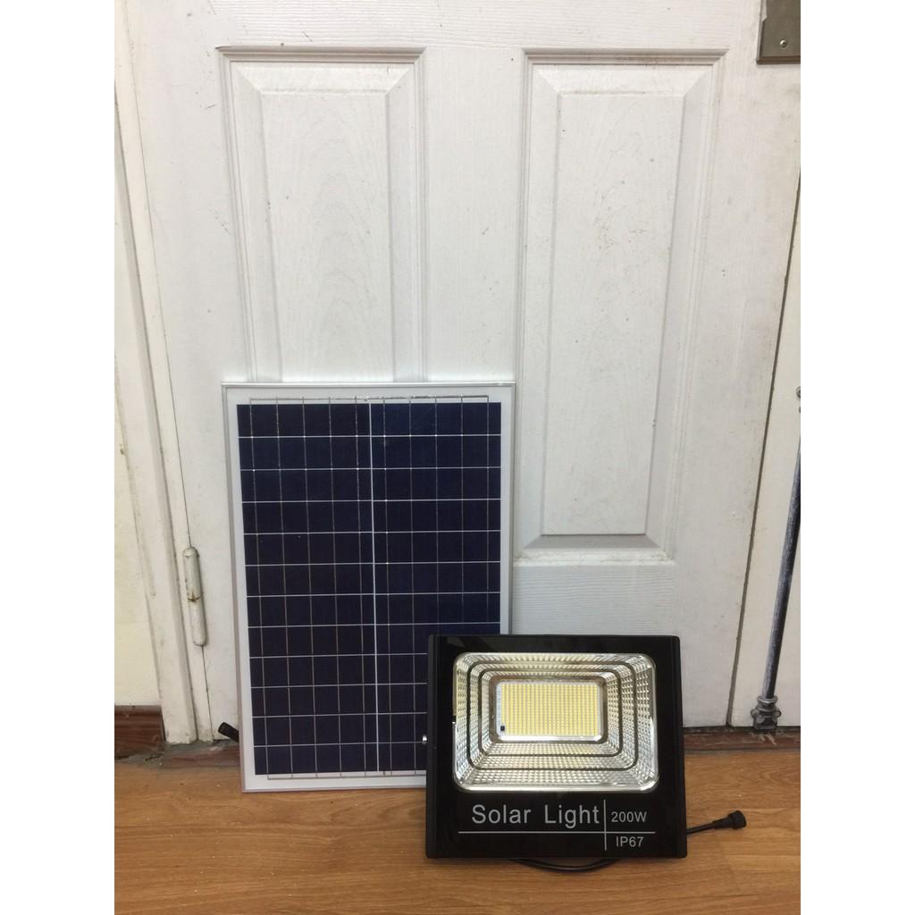 Đèn pha năng lượng 200W ánh sáng vàng, đèn ngoài trời độ bền