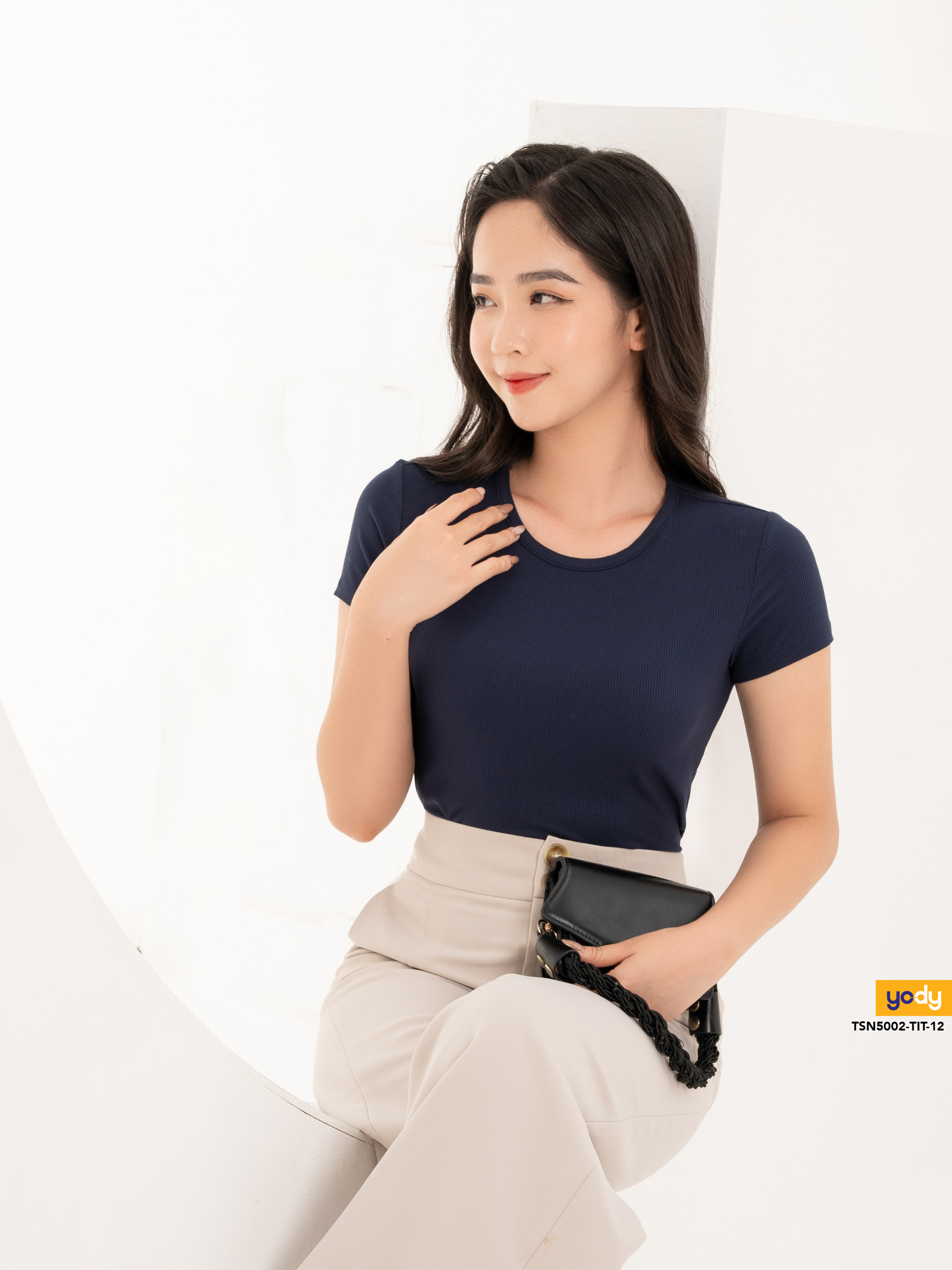 Áo thun nữ YODY cổ tròn borip dáng ôm basic mềm mại TSN5002