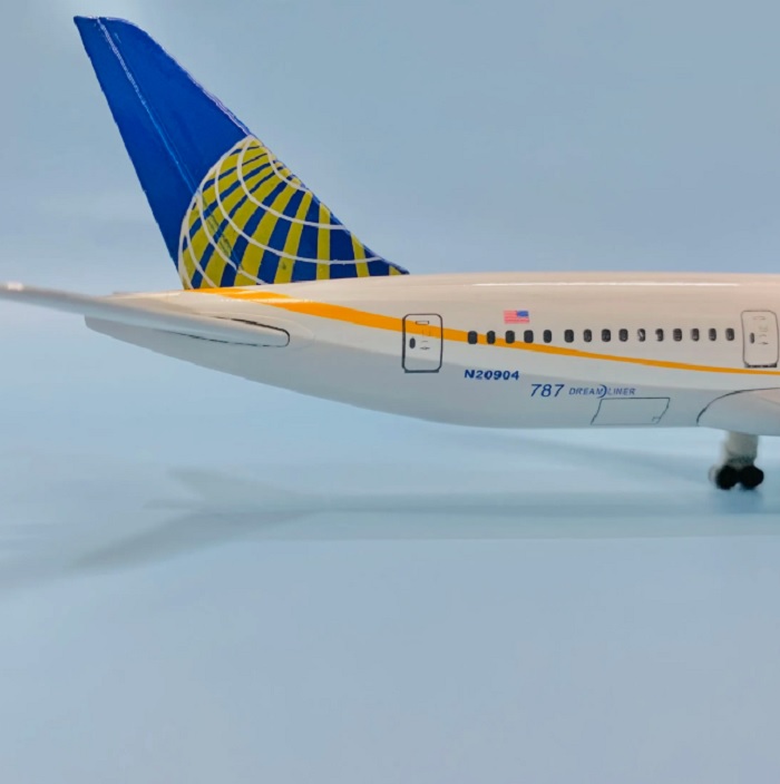 Mô hình máy bay tĩnh B787 United 20cm có bánh xe
