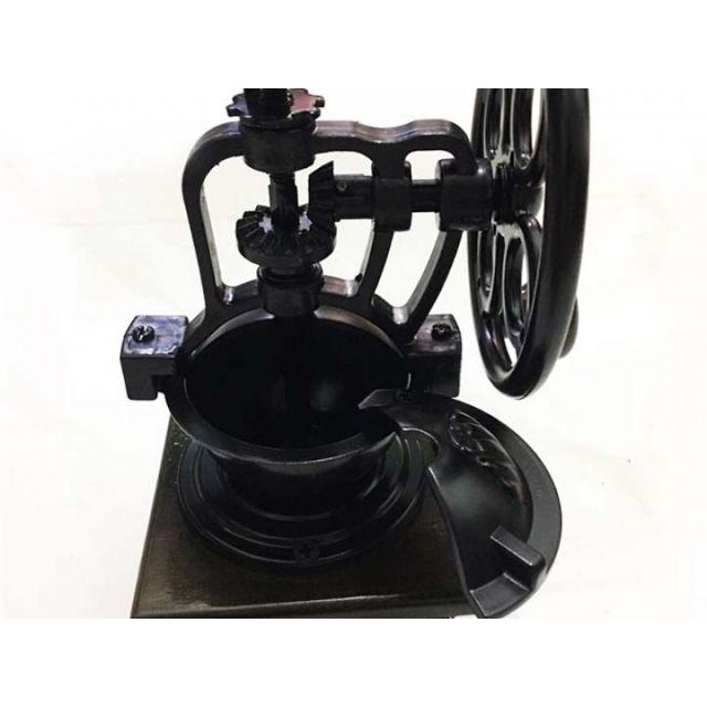 Cối xay tiêu có trục quay độc đáo hàng Việt Nam