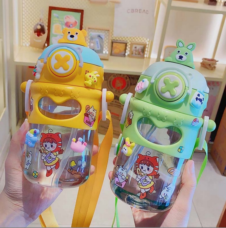 Bình Nước Sweet Siêu Dễ Thương 720ML Có Ống Hút, Dây Đeo