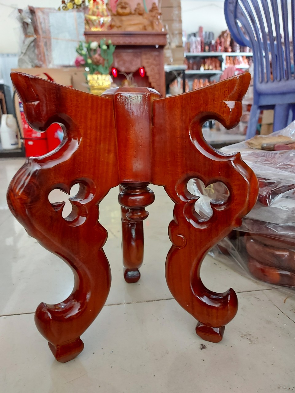 CHÒ GỖ TRÀM 3 CHÂN CHẠM HOẠ TIẾT + ĐĨA CHƯNG TRÁI CÂY BÀN THỜ