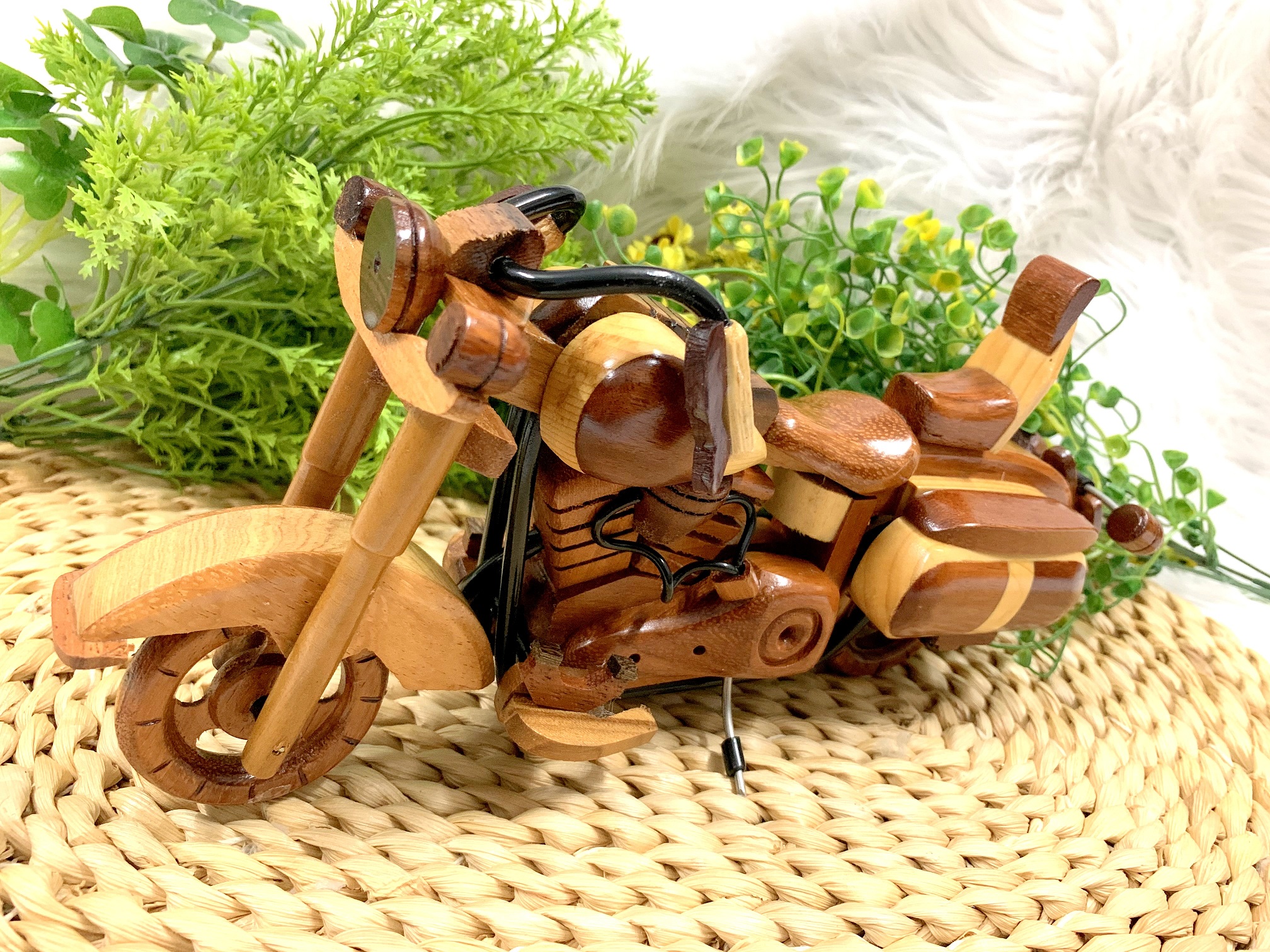 Xe Môtô mô hình Harley Davidson gỗ gõ