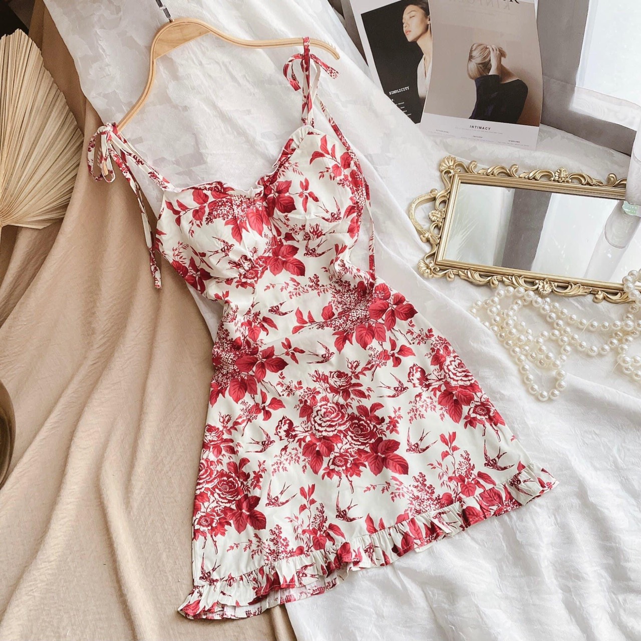 Sét váy dây hoa nhí đỏ cúp ngực , Mix khoác tăm