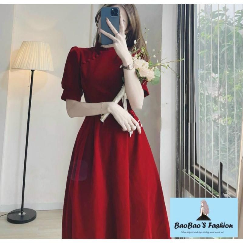 Đầm nhung đỏ thiết kế cổ cao điệu đà nữ tính