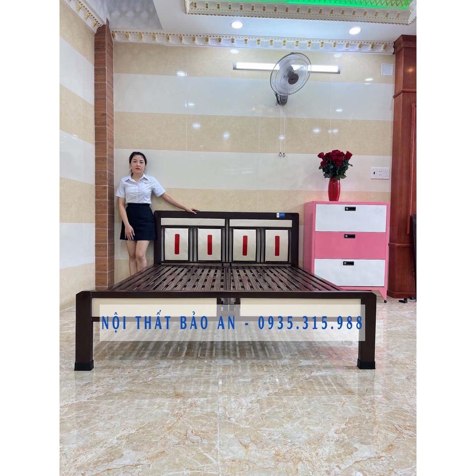 GIƯỜNG SẮT KIỂU 4 SỌC - CAO CẤP HỘP 4X8  - KÍCH THƯỚC 1M8X2M