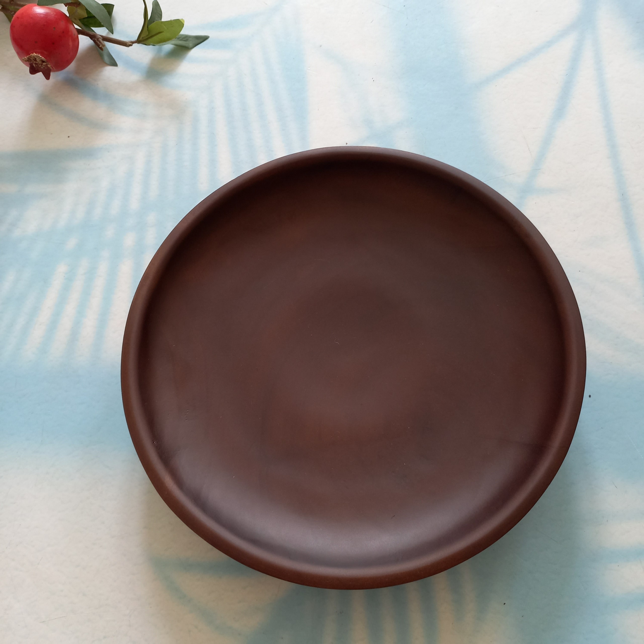 Đĩa Gỗ Keo Tròn Nâu Đen Vitrapro Size Nhỏ 19.5x3cm Đựng Trái Cây, Thức Ăn, Trang Trí