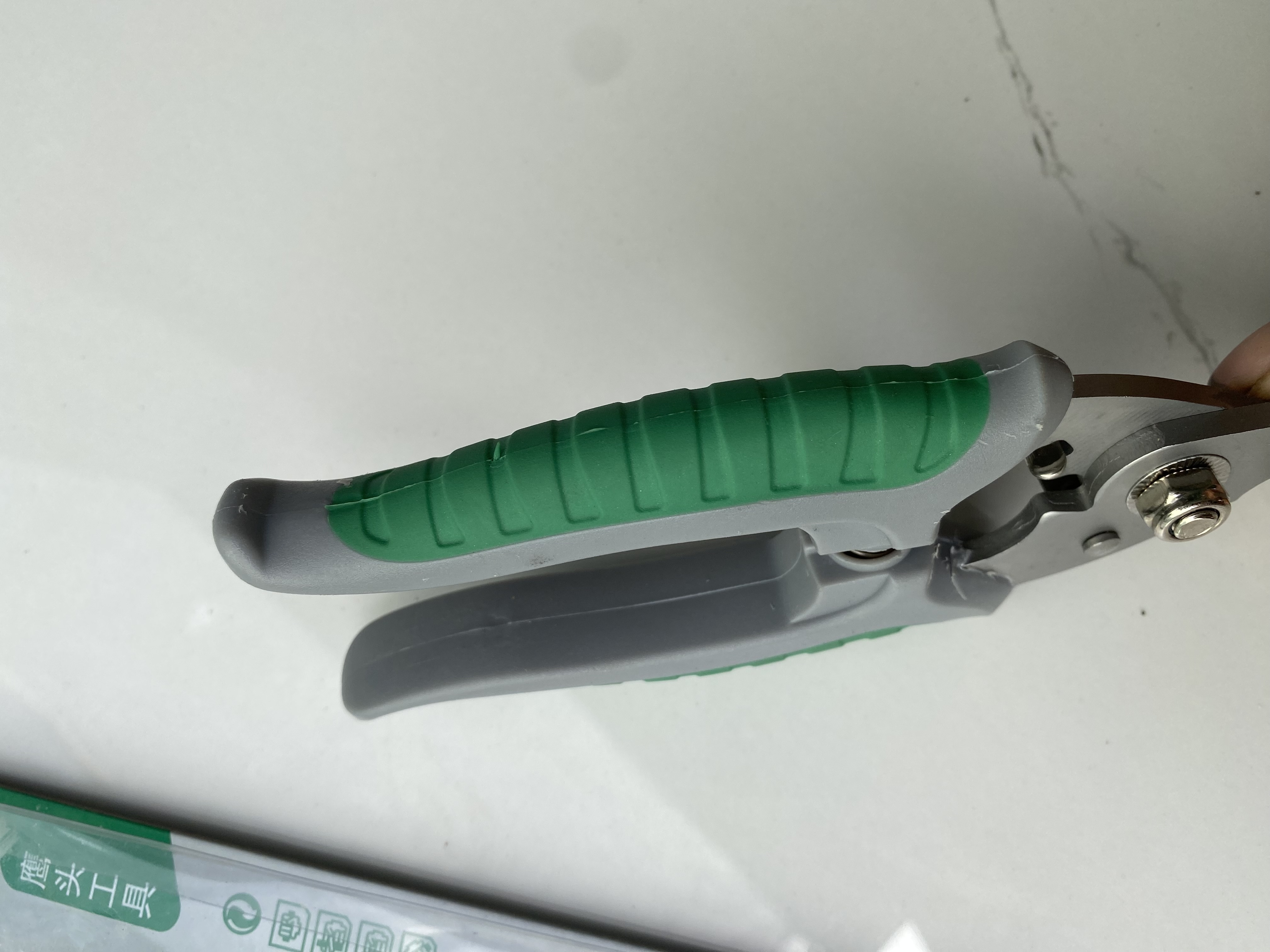 Kéo Cắt Cành mỏ nhọn Tay Cao Su Hark Caput 175mm