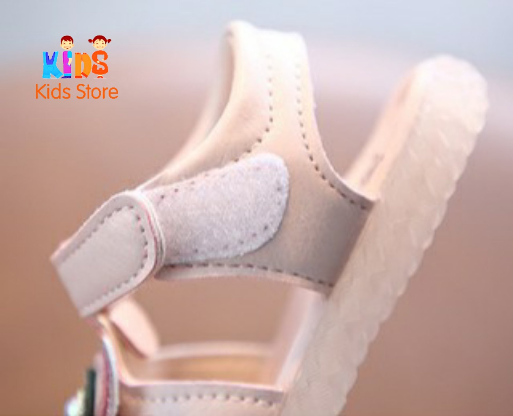 Sandal Bé Gái Đế Mềm Chống Trơn Hot Trend 2021 màu hồng