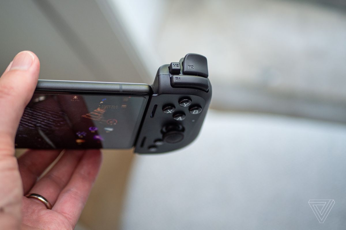 Tay cầm điện thoại Razer Kishi V2-Gaming Controller for Android/iPhone