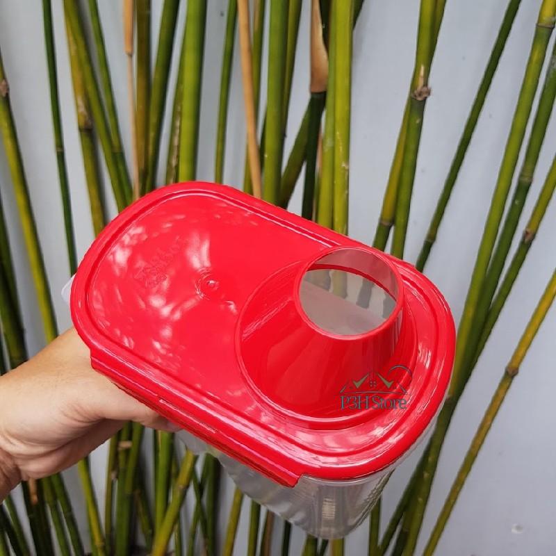 Hộp nhựa đựng bột giặt nước giặt Lock&amp;Lock dung tích 2.4L kèm theo cốc đo lường HPL520R Nắp đỏ