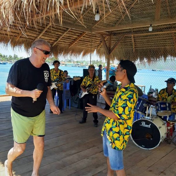 Tour Nha Trang 01 Ngày Bằng Cano: Du Ngoạn Vịnh - Đảo Robinson - Tiệc Nổi Trên Biển, Khởi Hành Hàng Ngày