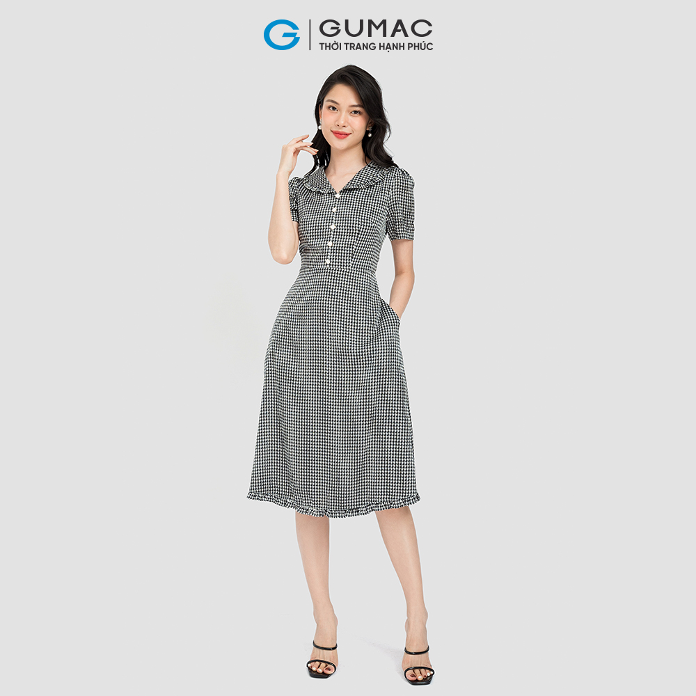 Đầm cổ viền bèo GUMAC DC08108 vải lụa satin đầm form A tay ngắn viền bèo màu đen