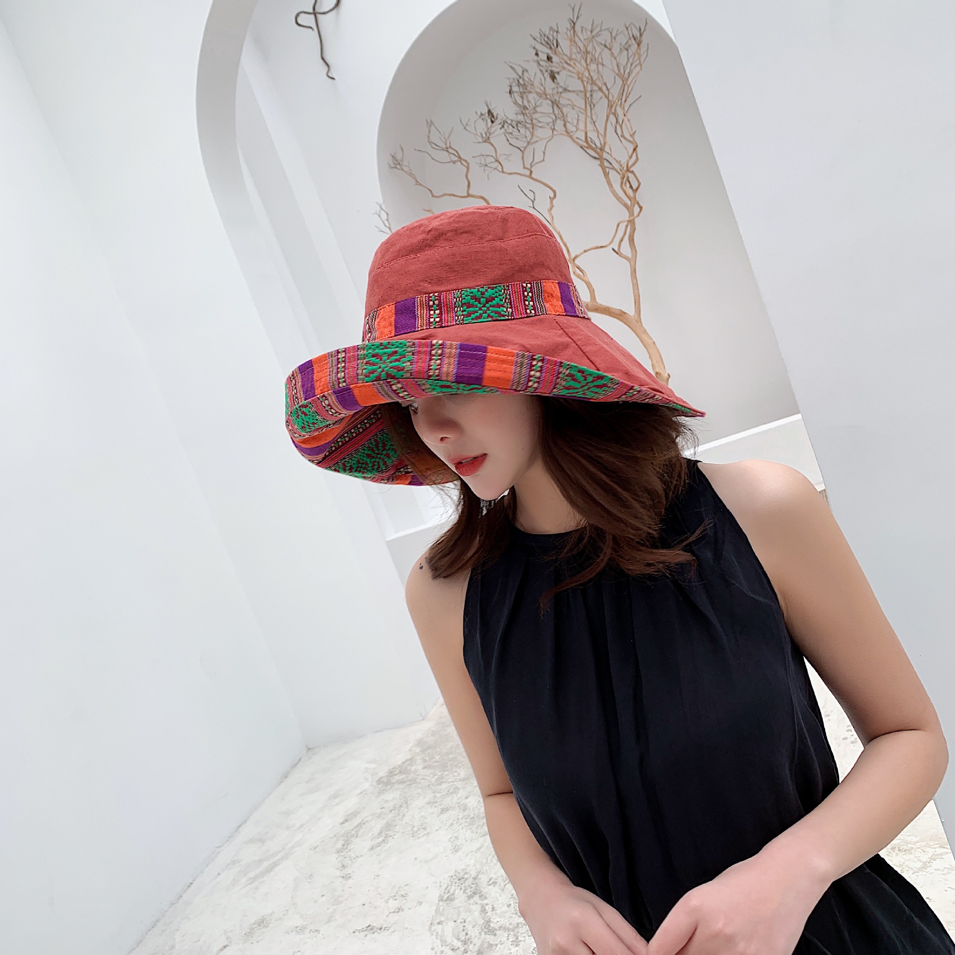 Nón Mũ nữ rộng vành gấp gọn đội 2 mặt phối mầu thổ cẩm thời trang Hàn Quốc MRV01
