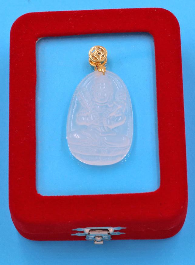 Mặt phật Hư Không Tạng Bồ Tát mã não trắng 3.6 cm kèm hộp nhung