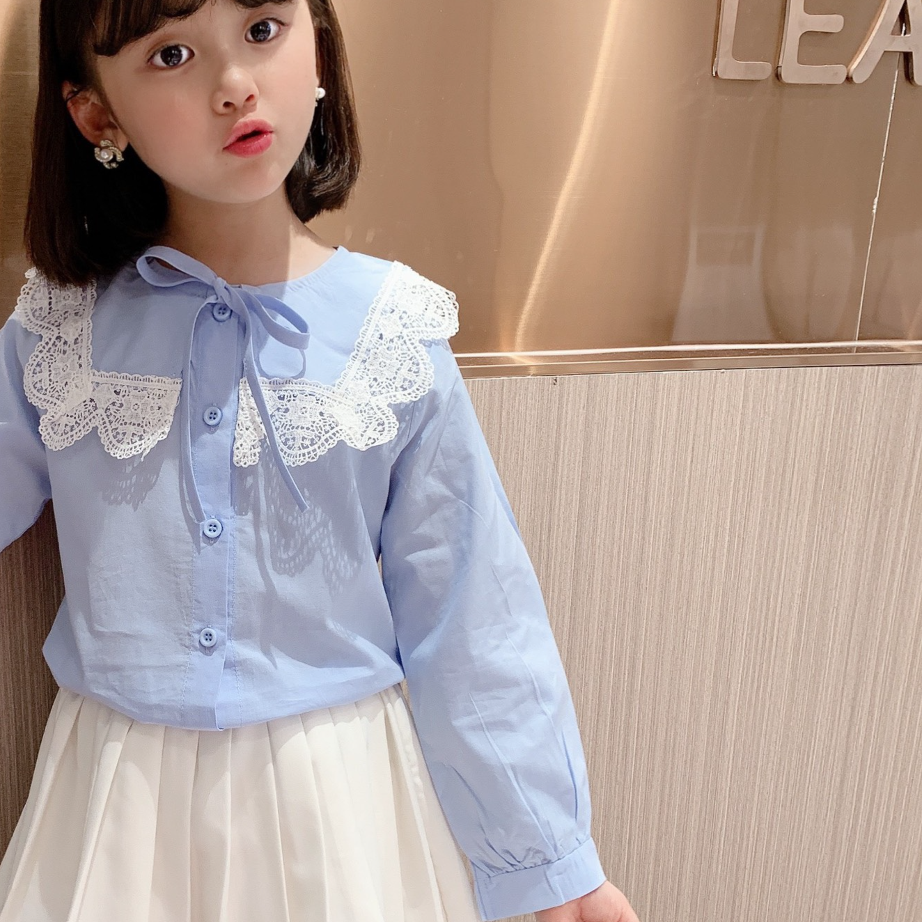 Áo sơ mi bé gái dài tay cổ phối ren 3-8 tuổi chất liệu vải thô cao cấp kiểu dáng thời trang