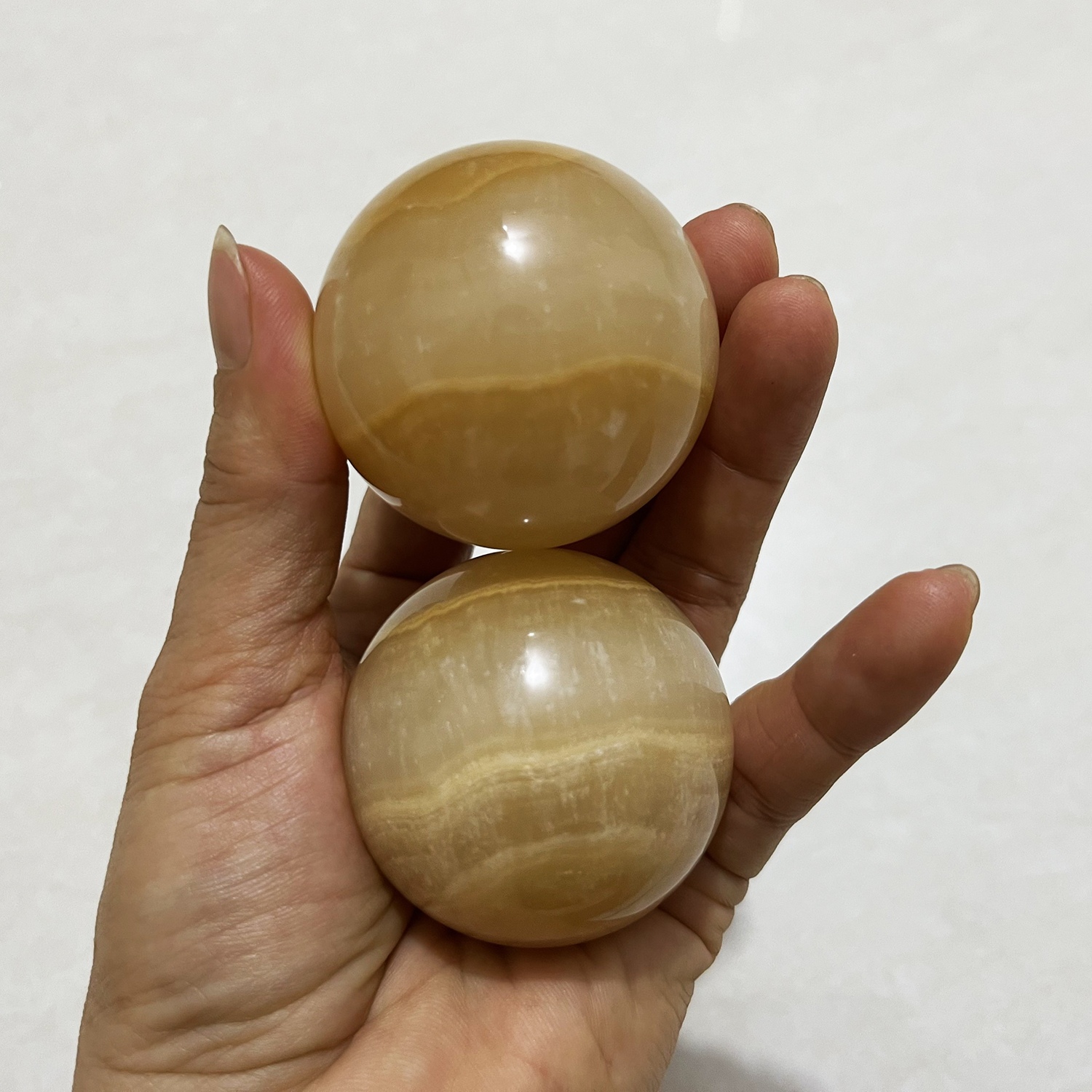 Cặp Bi Lăn Tay Đá Tự Nhiên Màu Trắng cho mệnh Thủy & Kim (Xưởng Đá Phong Thủy Mỹ Nghệ An An. đủ size