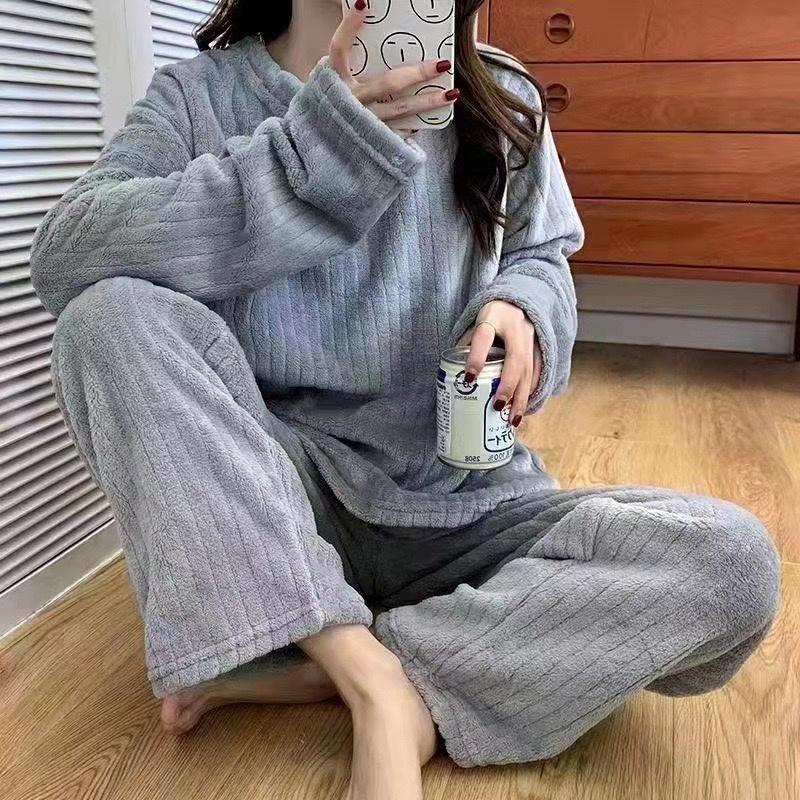 MS400 Bộ mặc nhà lông siêu ấm kẻ sọc thêu chữ