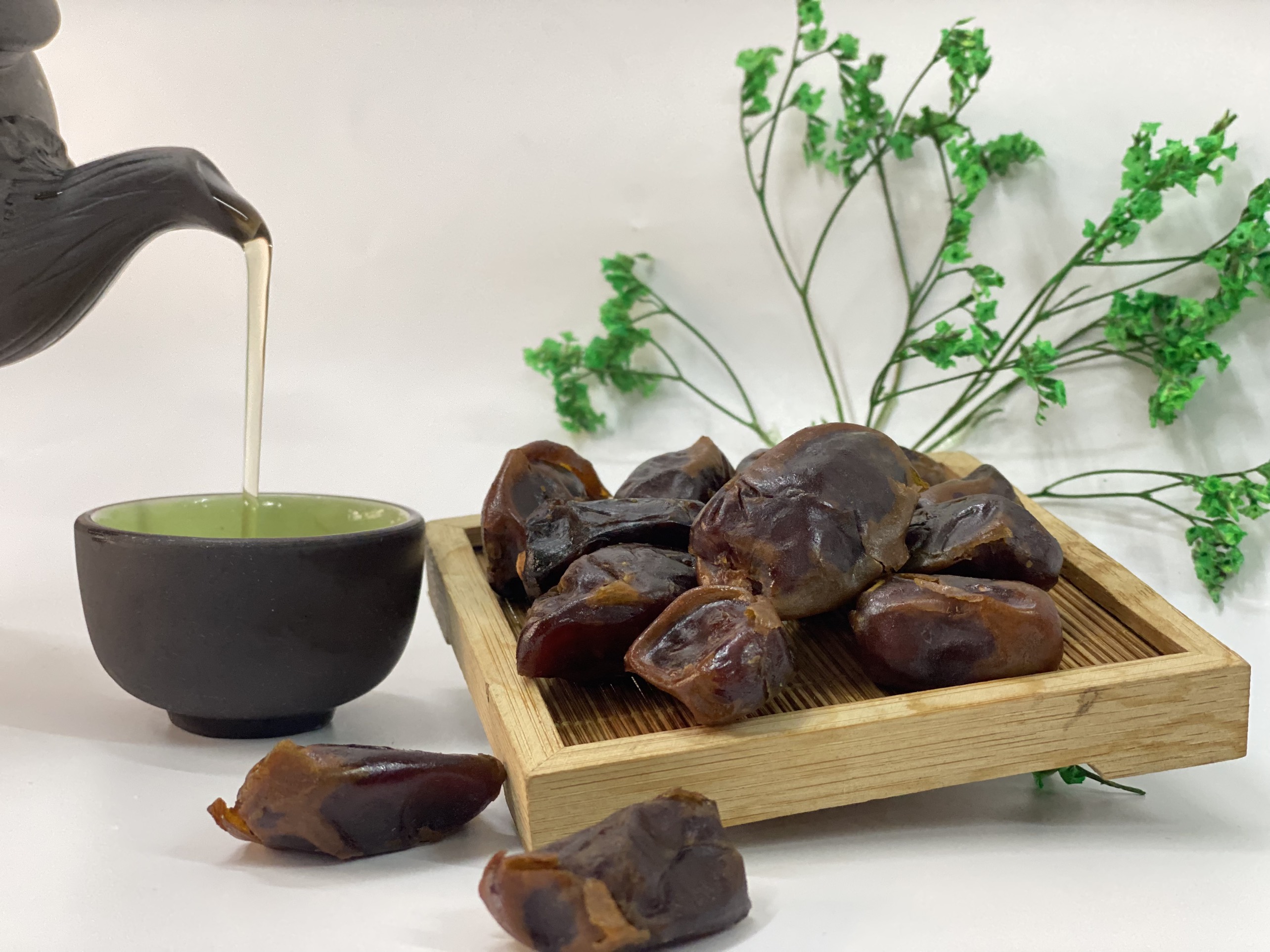 TRÁI CHÀ LÀ SẤY NHẬP KHẨU NGUYÊN QUẢ - THÀNH LONG (500G)