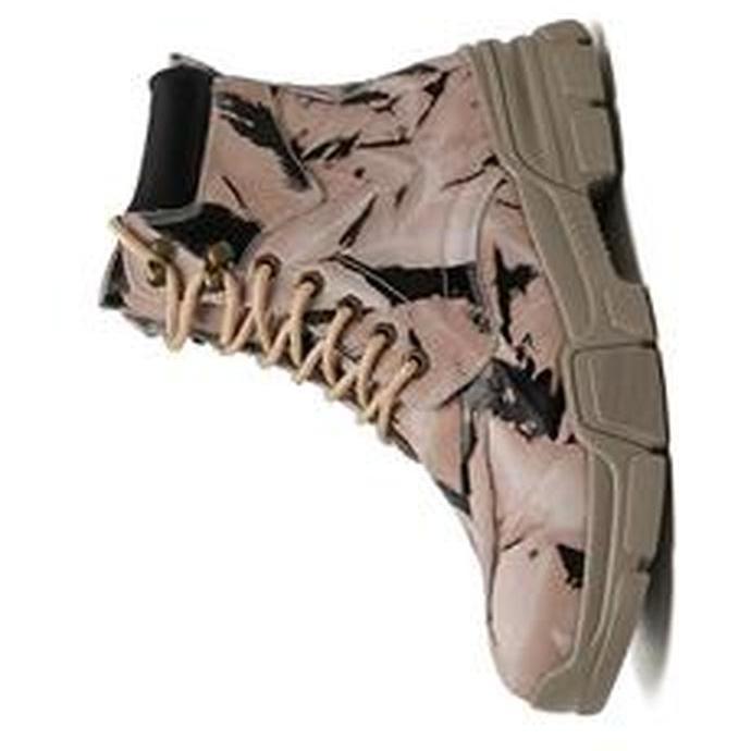 Đảm bảo chất lượng Martin boots những người yêu thích giày lưới thoáng khí giày màu đỏ bán chạy trong ánh sáng