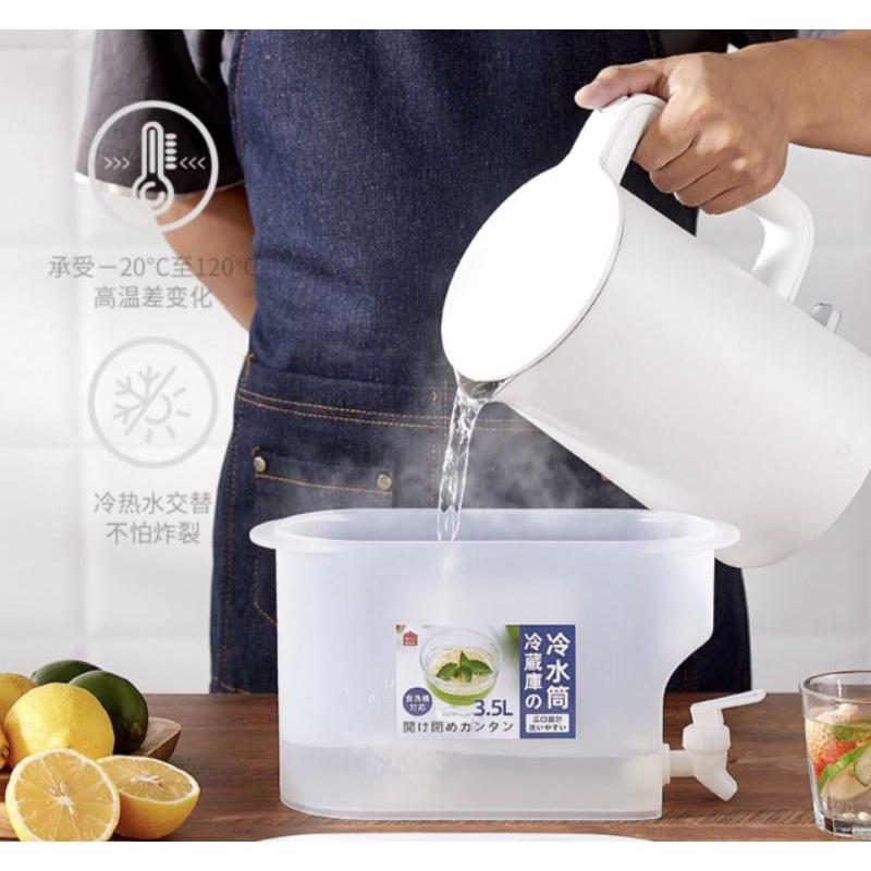 Bình chứa nước có vòi để tủ lạnh 3.5L xuất Nhật tiện lợi