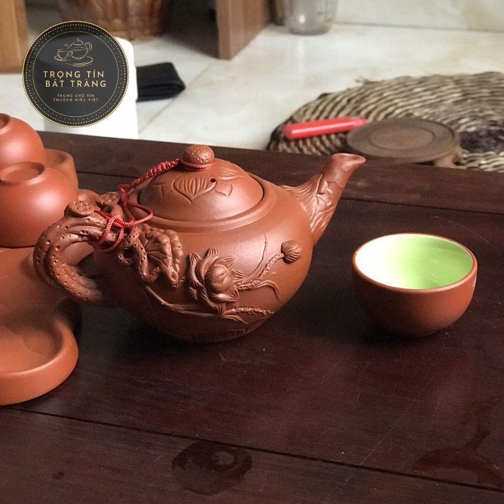 Bộ Ấm Chén Trà Đạo Gốm Tử Sa Bát Tràng Đắp Nổi Hoa Sen Dáng Tiêu Anh Dung Tích 220ml ATSML 01.1