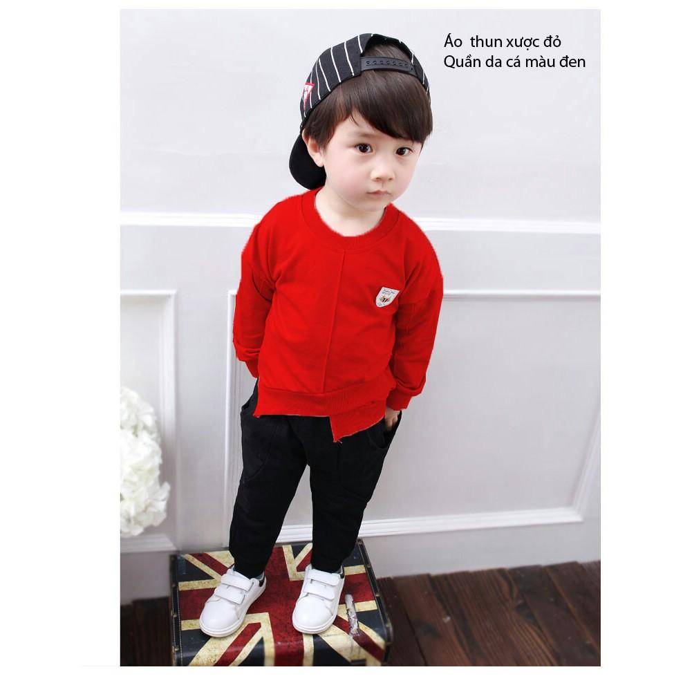 Bộ quần áo dài cho bé trai, hình thêu, may kiểu lệch tà sành điệu