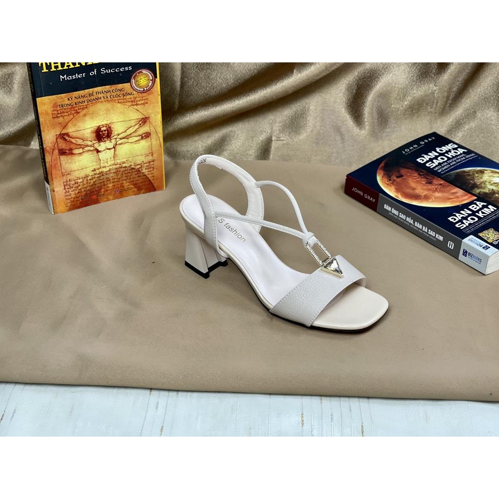 Xandal thời trang 2125