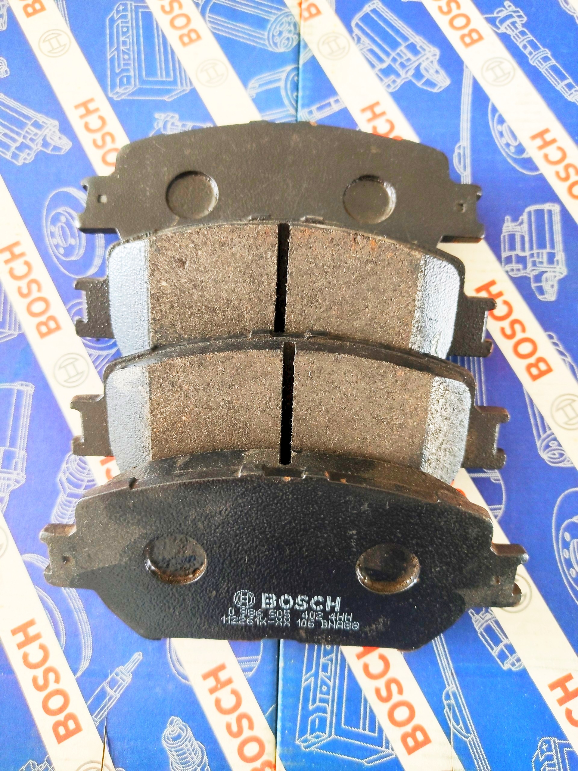 Bố Thắng Trước Toyota Camry 2.0/2.4/3.0 ES300, ES330, GS300 - Bosch BP 5402